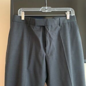 MENS HUGO BOSS BRAND NEW SIZE 33 R DARK GREY 100% WOOL DRESS PANTS